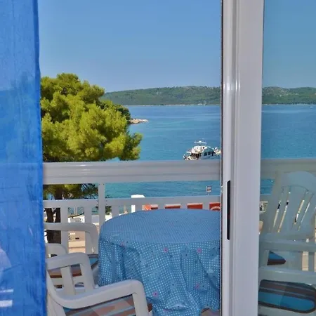 In With Sea View, Balcony, Air Conditioning, Wi-fi Apartment