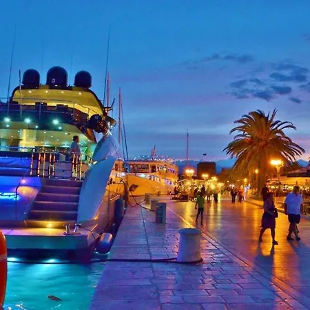 In With Sea View, Balcony, Air Conditioning, Wi-fi * Trogir